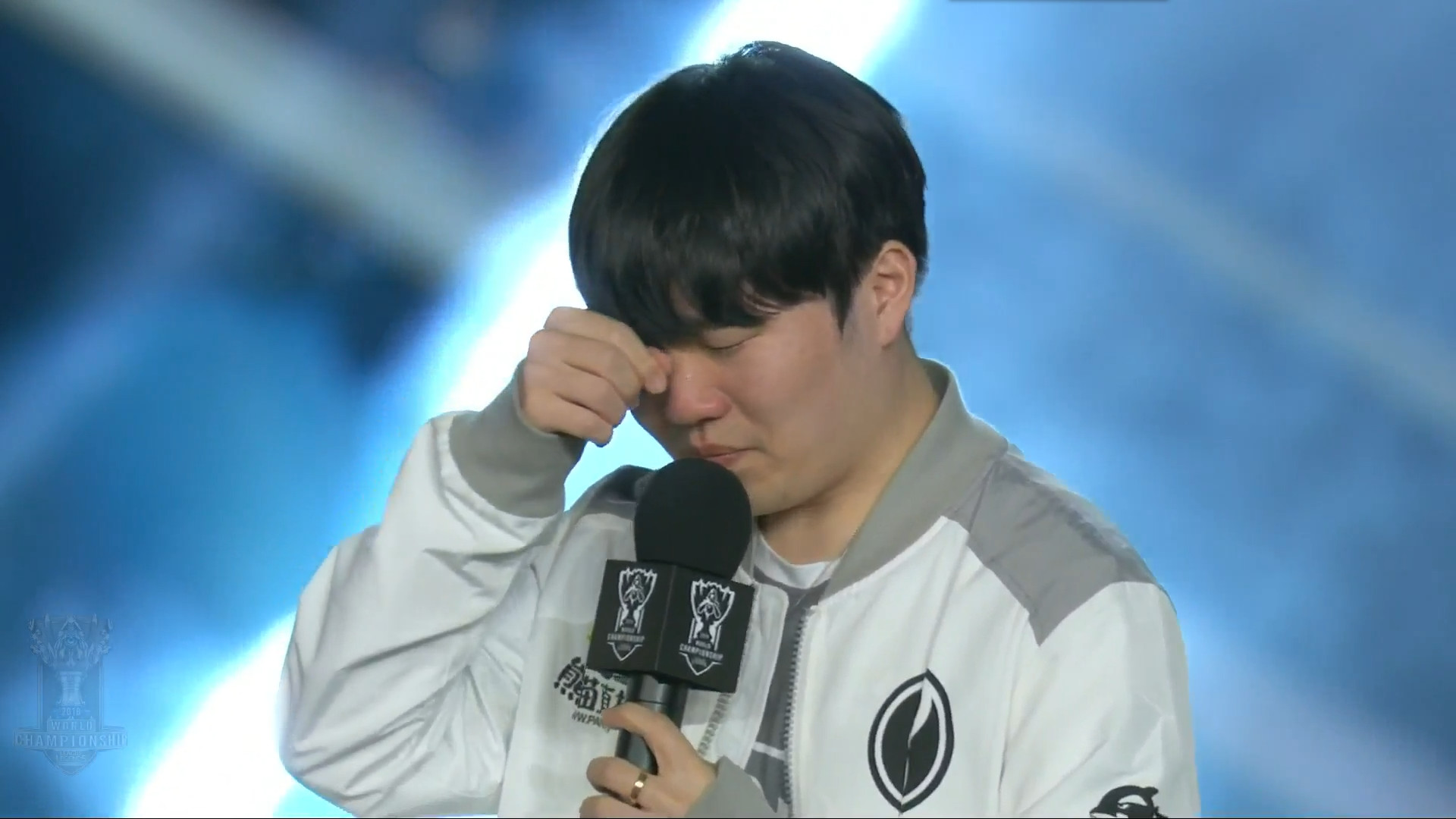 ThunderTalk Gaming 战胜 Weibo Gaming ， Top Esports 击败 JD Gaming 于 LPL 分裂 2 2025