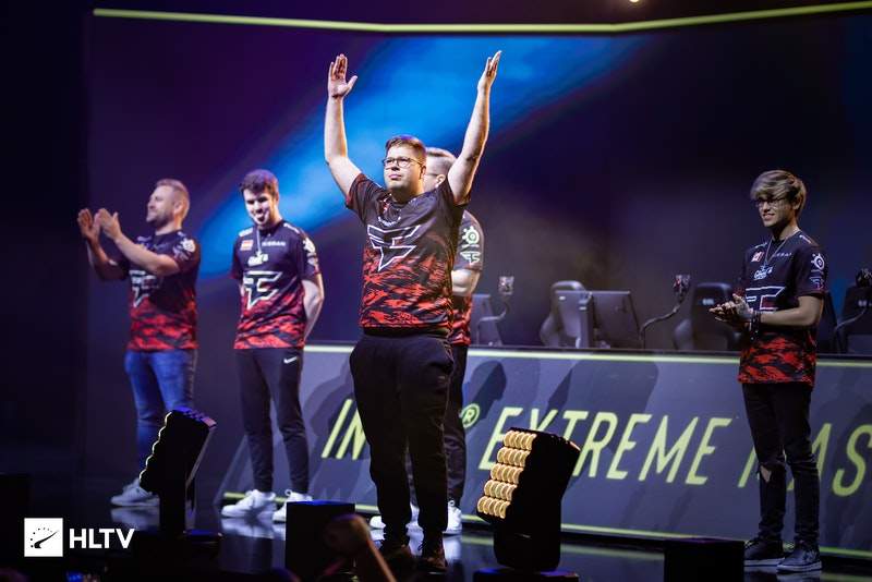 Swisher 报告 Dust II 地图上炸弹爆炸半径增加